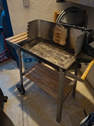 Barbacoa portátil metal y madera