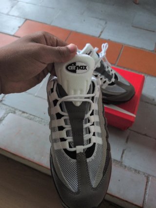 Nike Air Max 95 Marrón/Gris