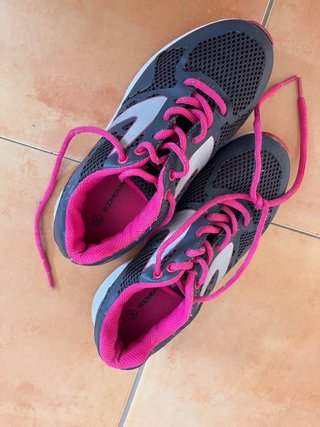 Deportivas Boomerang grises y rosas talla 36