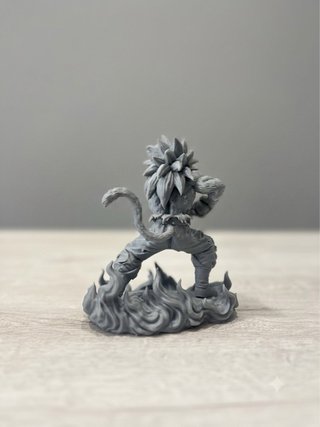 Figura de Goku SSJ4