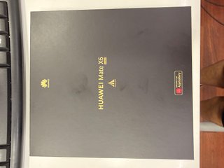Huawei Mate X6 Rosso
