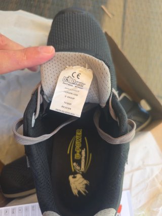 Zapatos de seguridad U-Power talla 46