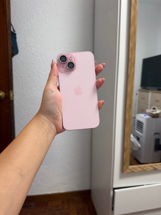 iPhone 15 Apple