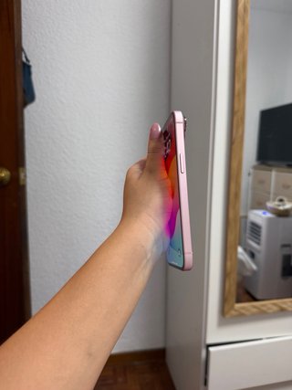 iPhone 15 Apple