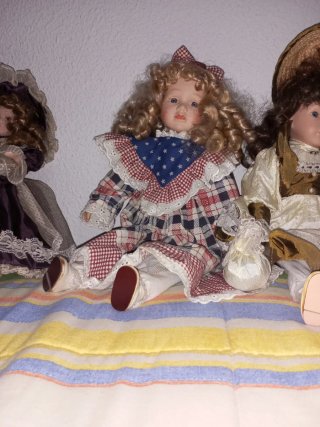 Collezione di bambole in porcellana
