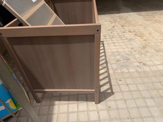 Cuna de madera en buen estado