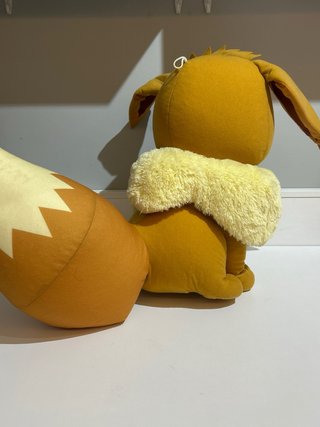 Peluche Eevee Pokémon Grande