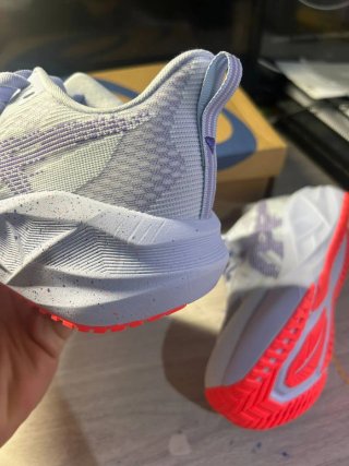 Asics Novablast 5 Tokyo Rosa Talla 39