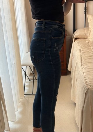 Vaqueros Stradivarius mujer