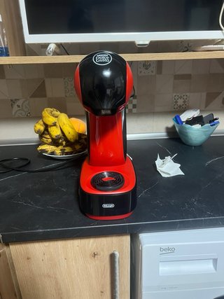 Cafetera Dolce Gusto Roja
