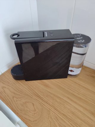 Cafetera Essenza Mini