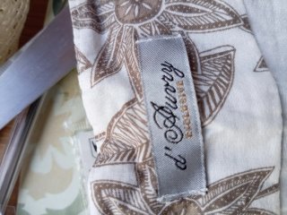 Falda estampada flores marrón y blanco