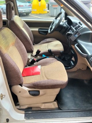 Nissan Terrano II 2004