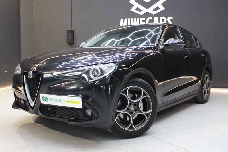 Alfa Romeo Stelvio 2017 - foto 1