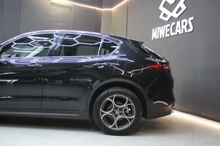 Alfa Romeo Stelvio 2017