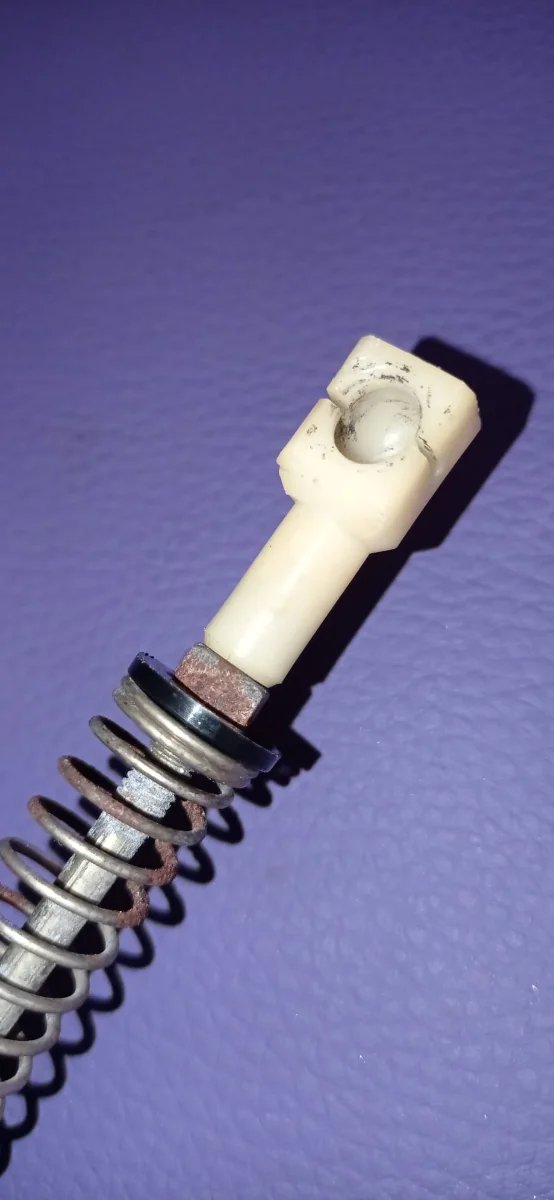 Cable acelerador SEAT 127 con muelle. Ref: 3523