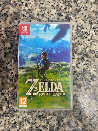 Nintendo Switch Lite Amarillo + 4 juegos