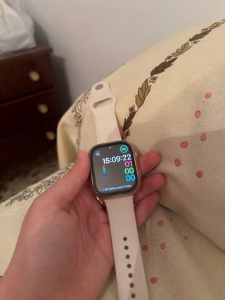 Apple Watch Series 11 Beige/Oro