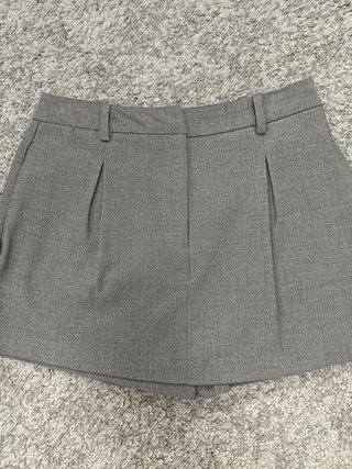Falda pantalón gris Zara