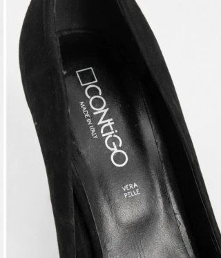 Zapatos de tacón negros de piel