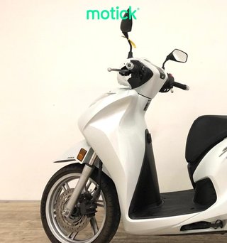 HONDA SH 350I (TOP CASE)