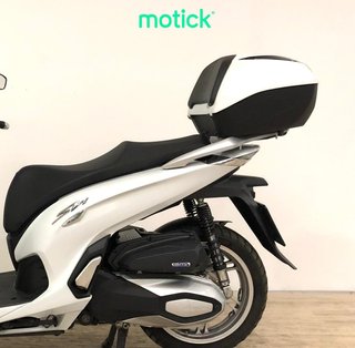 HONDA SH 350I (TOP CASE)