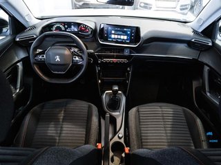 Peugeot 2008 Active Puretech 100 S&S BVM6 (2021)