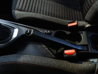 Peugeot 2008 Active Puretech 100 S&S BVM6 (2021)