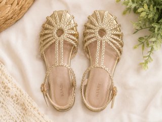 Sandalias doradas niña T.35