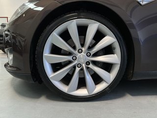 Tesla Model  S S (2014)