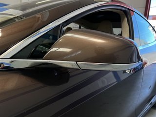 Tesla Model  S S (2014)