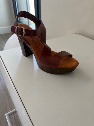 Sandalias de piel Liberitae marrones
