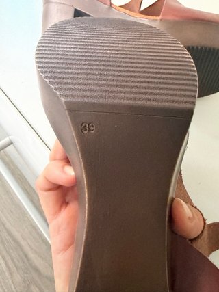 Sandalias de piel Liberitae marrones
