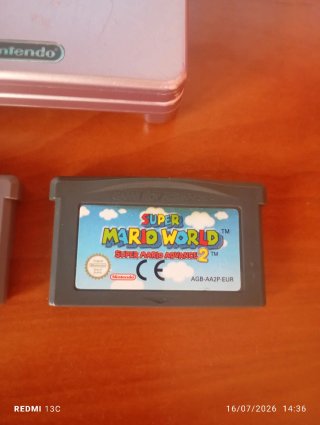 Game Boy Advance SP Rosa más 2 juegos