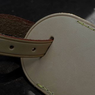 Etichetta Louis Vuitton in pelle Vachetta