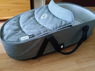 Passeggino Bugaboo modello Bee6 con ovetto