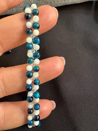 Braccialetto donna perline blu e bianche