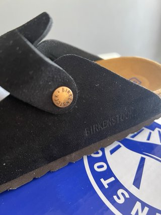 Ciabatte Birkenstock nere in camoscio