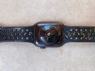Apple Watch GPS + Cellular 44mm