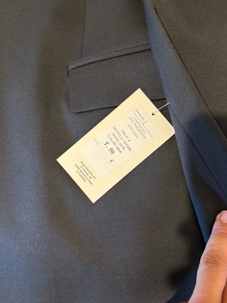 Traje completo negro sin estrenar con etiquetas