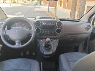 Peugeot Partner año 2011 solo 176000km,  doble pue