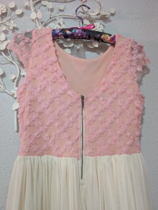 Vestido Poéte rosa y crema