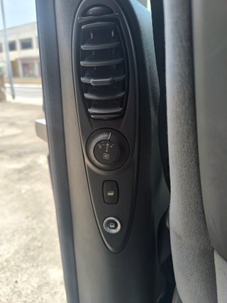 C8 motor 2.0 de 140cv ojo 8 plazas etiqueta b