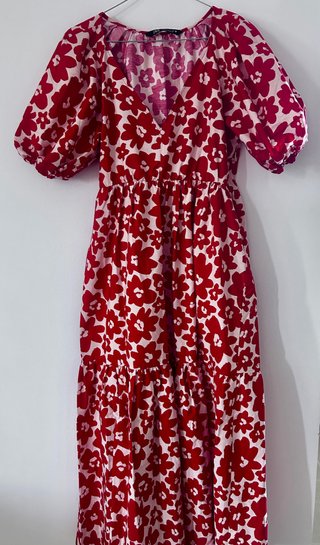Vestido estampado flores rojo y blanco