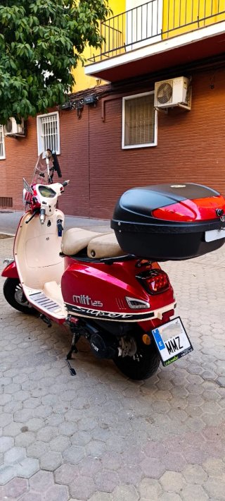 Moto Scooter Mitt 125