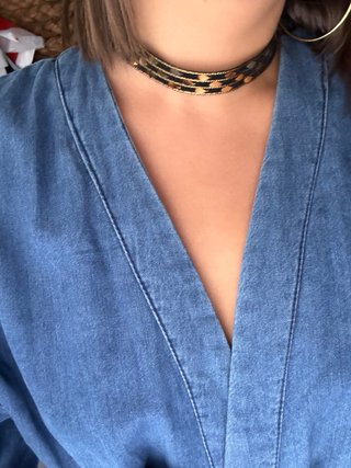 Collar choker negro y dorado verano