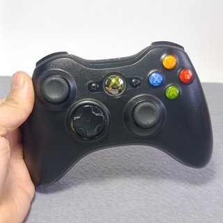MICROSOFT XBOX 360 E 500 GB NERA + CAVI