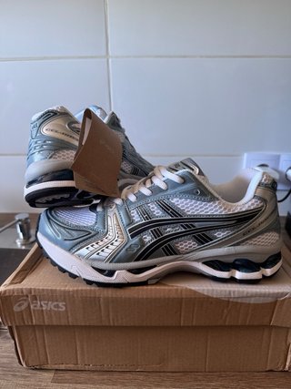 Zapatillas Asics Gel-Kayano 14 WHITE/FJORD GREY