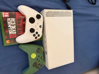 Xbox Series S + Red Dead Redemption 2