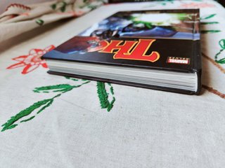 Thor Asedio. Marvel Deluxe. Panini